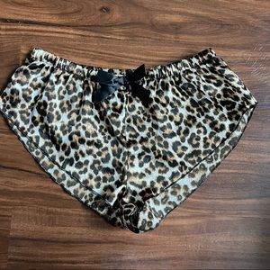 SHEIN size M Womens bed shorts- fit like a s